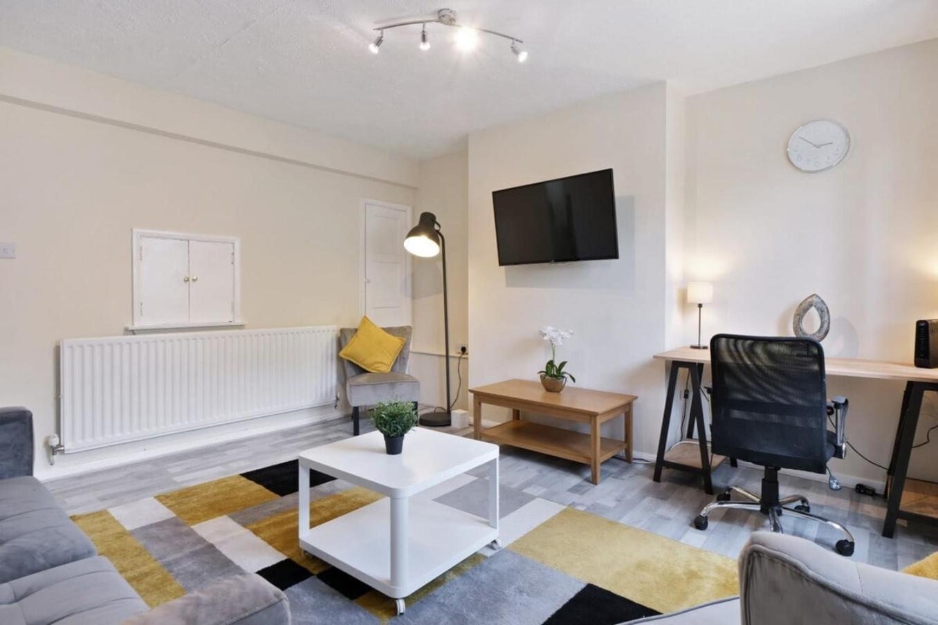The Serene 2-Bedroom Flat W Free Street Parking Sutton  Bagian luar foto